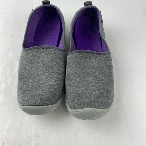 Crocs Womens 8 Gray Duet Ballet Flats Graphite Slip On Comfort Shoes - Picture 4 of 5